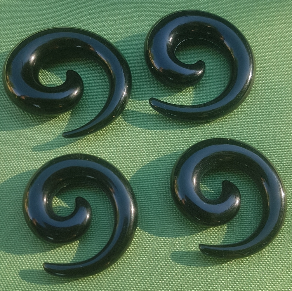 👂🏻Large Spiral Ear Lobe Tunnel Stretchers